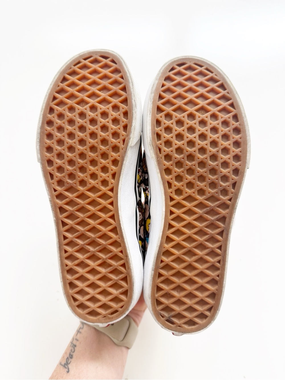 VANS x Peanuts Slip On Sneakers size 3 - Picture 5 of 6
